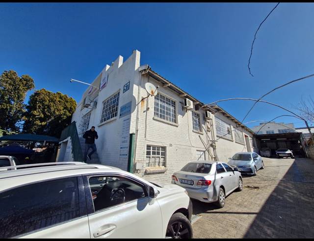 1,000M² WAREHOUSE FOR SALE IN KEW